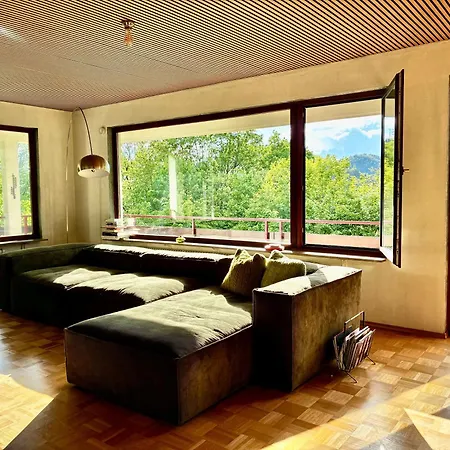 La Pausa Villa *